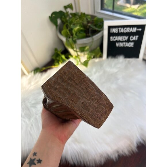 Wooden hand carved old man whimsical musical flute man - Picture 7 of 7